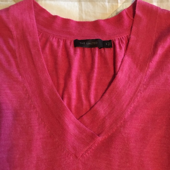 The Limited Lightweight Merino Wool blend Pink V-neck Sweater size S - Picture 4 of 5